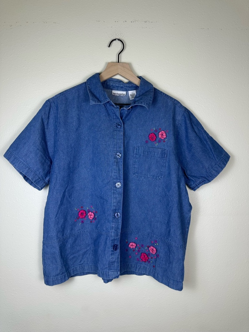 Vintage BRECKENRIDGE Women XL Cottagecore Whimsy Boho‎ Denim Embroidered Shirt